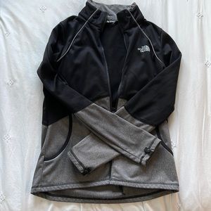 Women’s North Face Lightweight Zip Up
